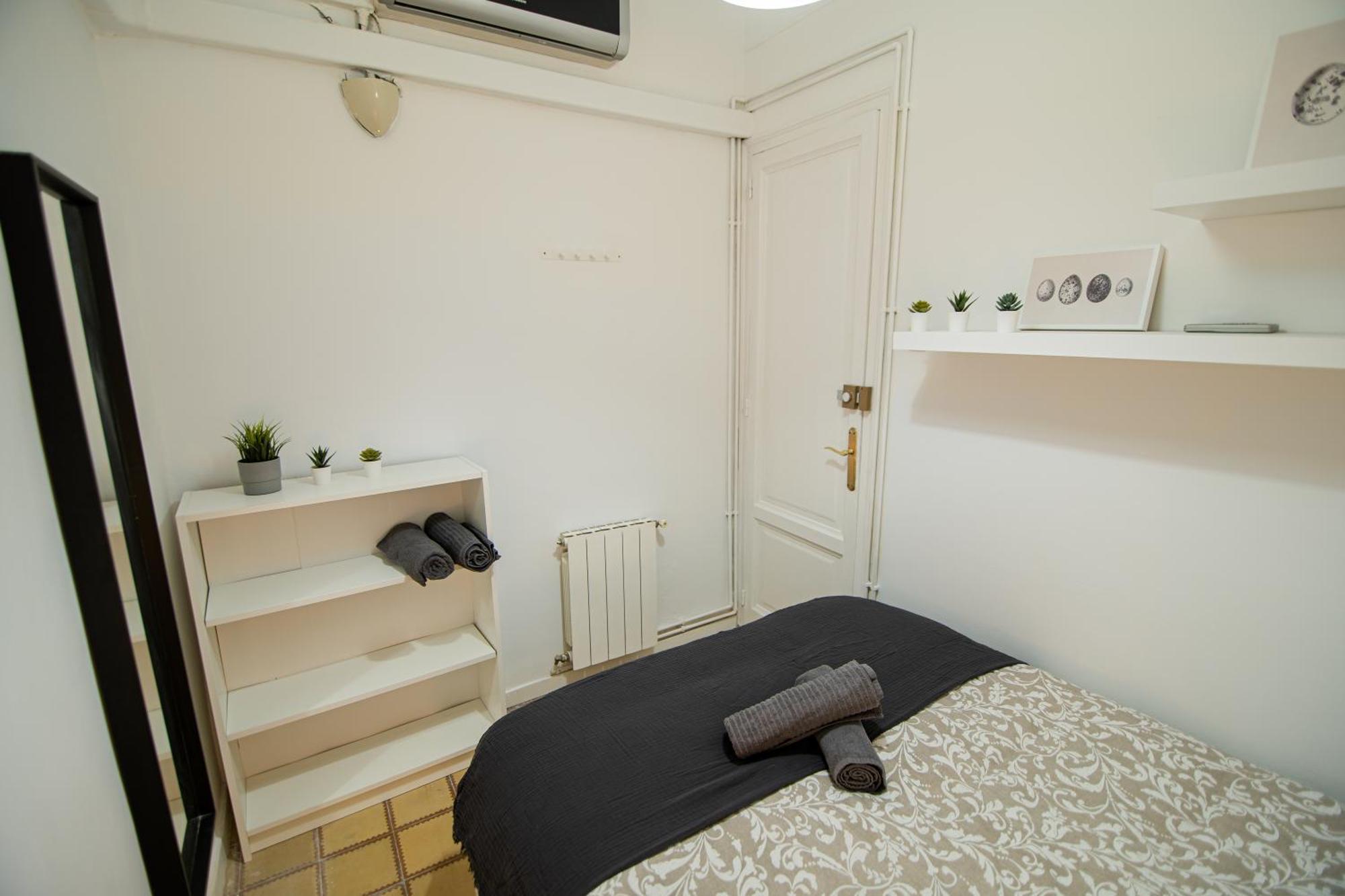 Blai Hostel Barcelona Bagian luar foto